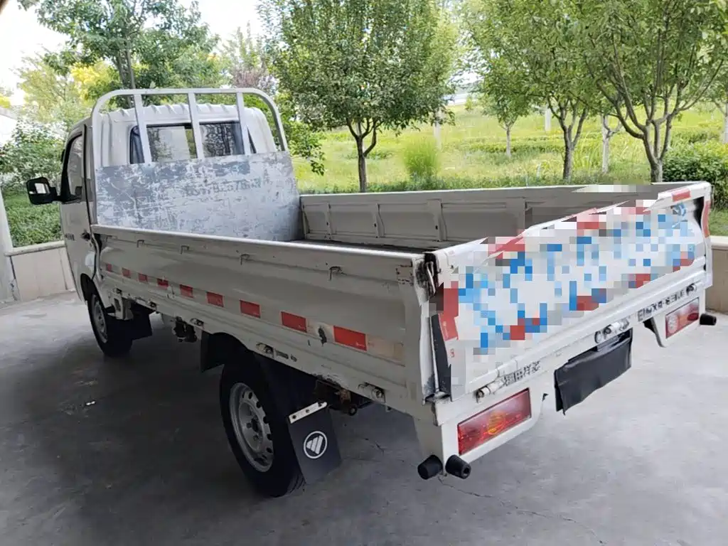 Xiangling M NEV M1 CATL Flatbed Cargo