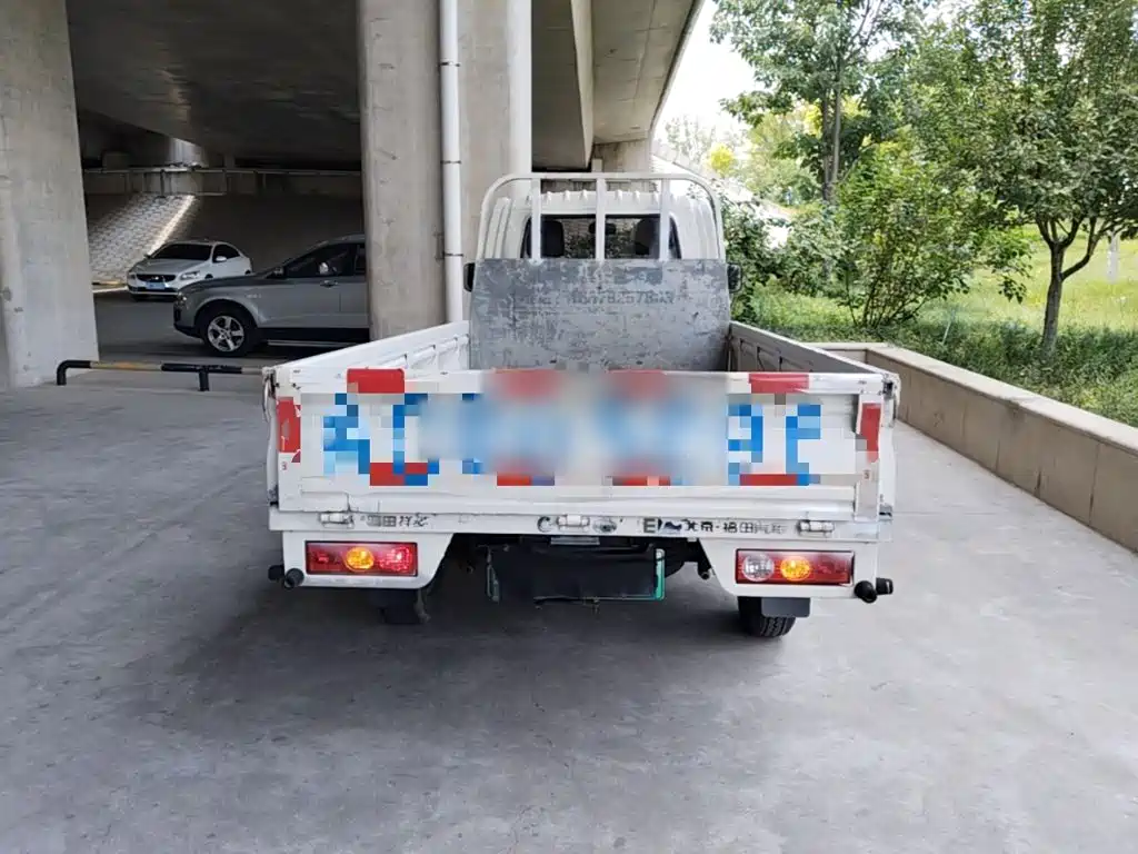 Xiangling M NEV M1 CATL Flatbed Cargo