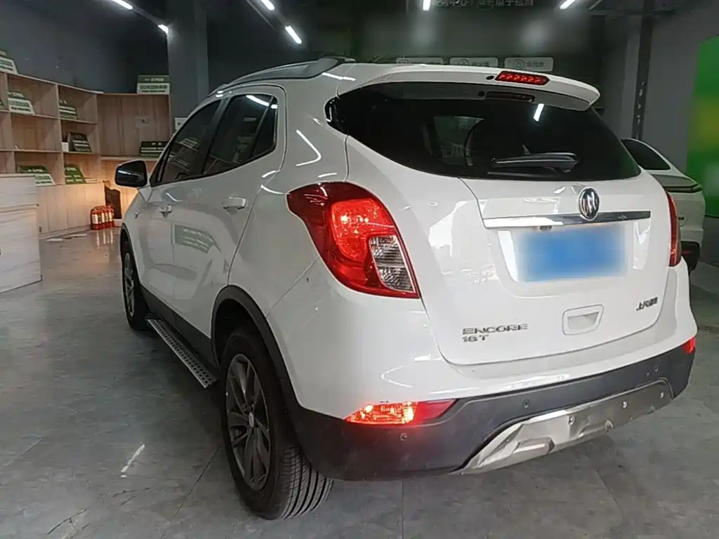 Encore 18 T Auto 2 WD Urban Leading