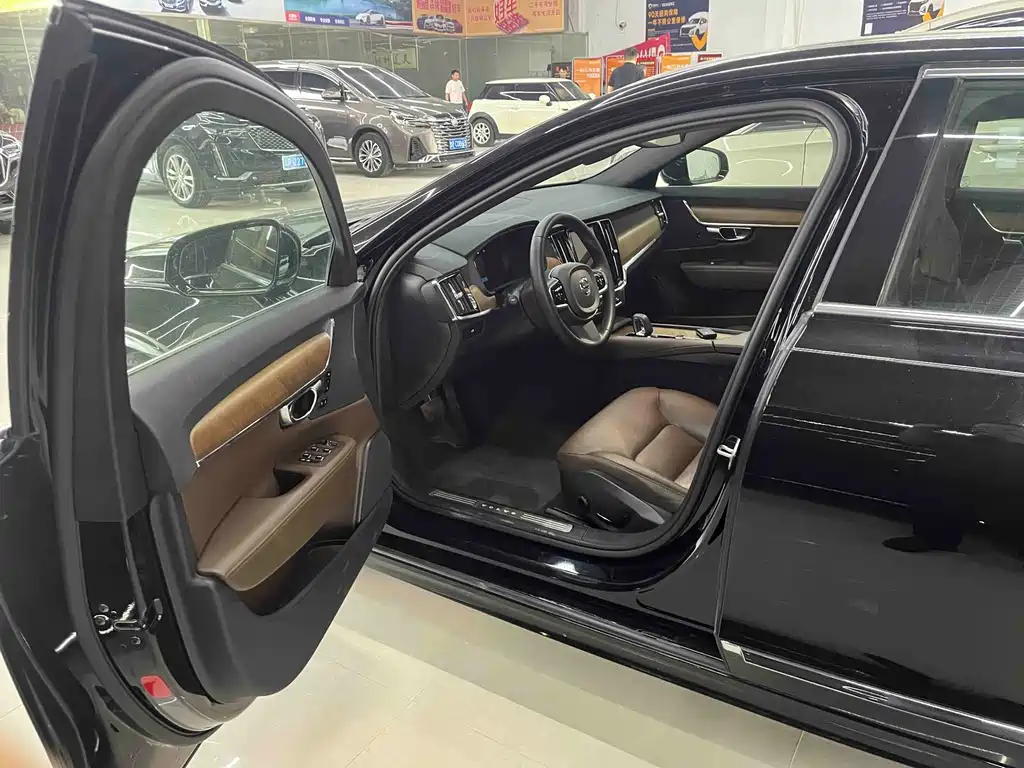 Volvo S90 B5 Smart Ease Luxury