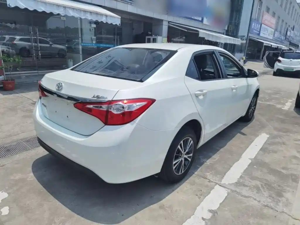 Levin 1.6 G CVT Elite