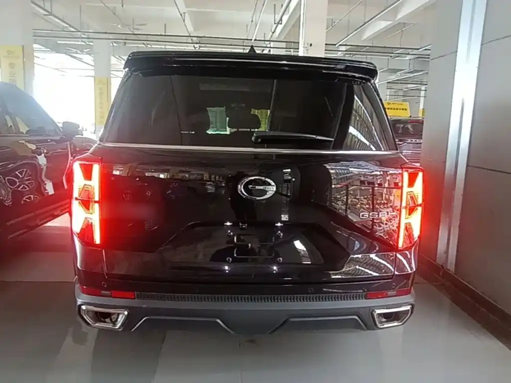 GAC Trumpchi GS8 Navigator Series 2.0 TGDI 4 WD Luxury 5-seat