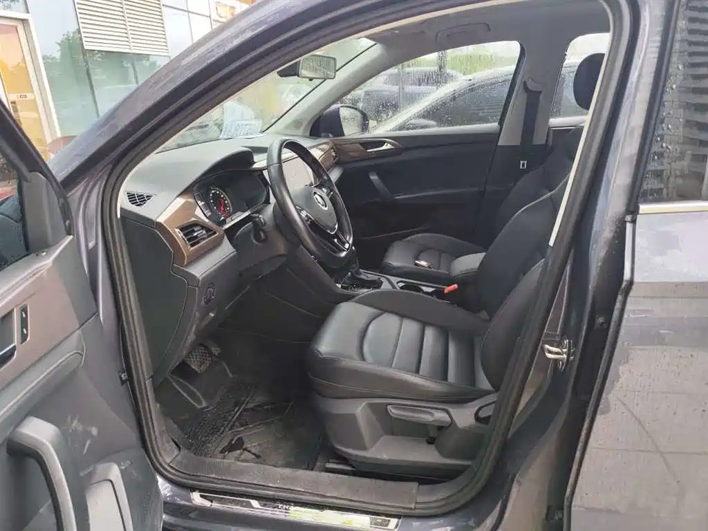 Tharu 280 TSI 2 WD Luxury