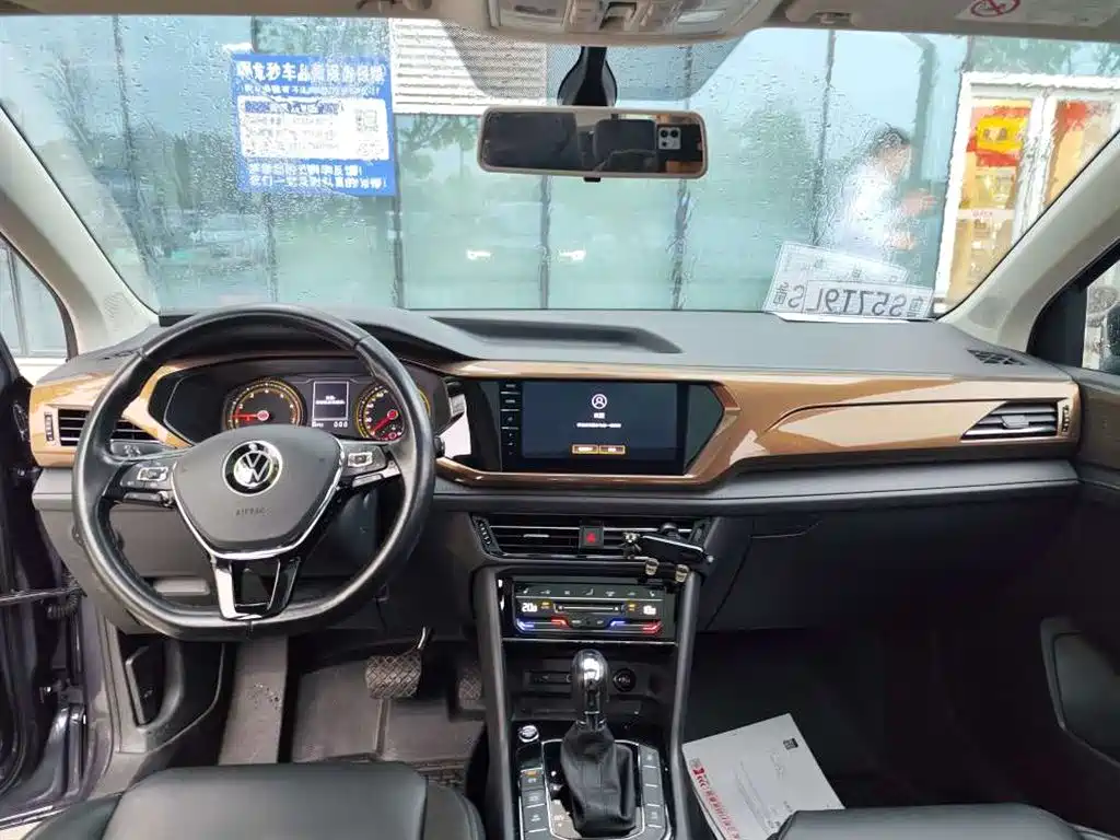 Tharu 280 TSI 2 WD Luxury