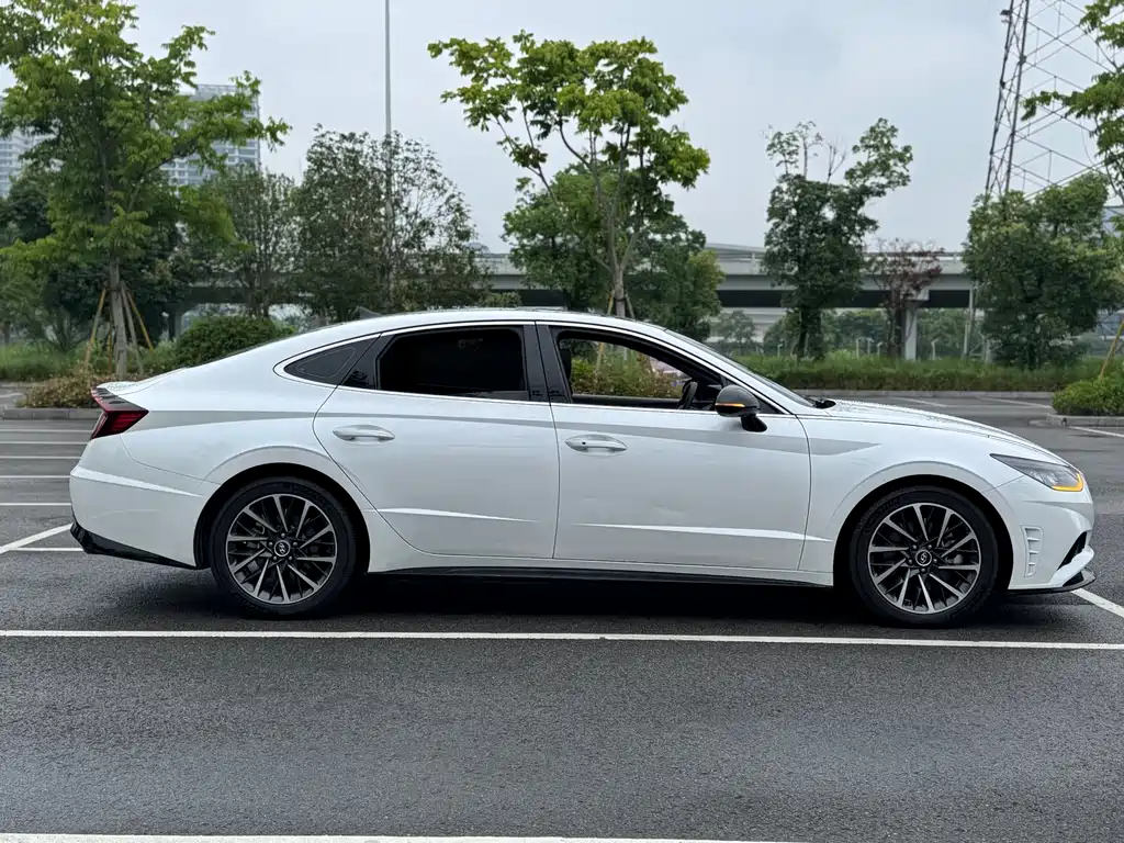 Sonata 380 TGDi Auto GLS Luxury