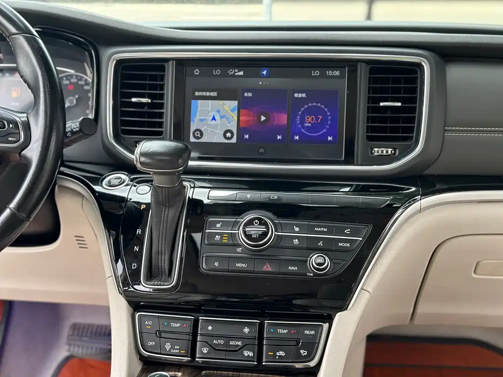 GAC Trumpchi M8 Navigator 390 T Supreme