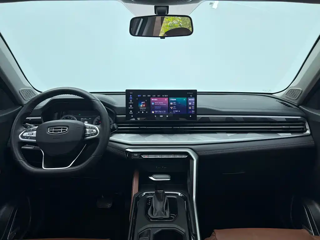 Vision X6 PRO 1.4 T Auto Distinguished
