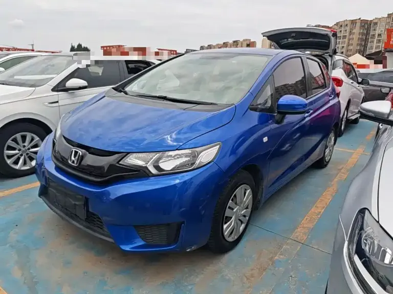 Honda Fit 1.5 L LXS CVT Comfort Sunroof