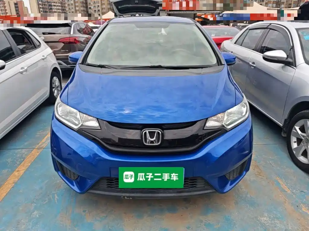 Fit 1.5 L LXS CVT Comfort Sunroof