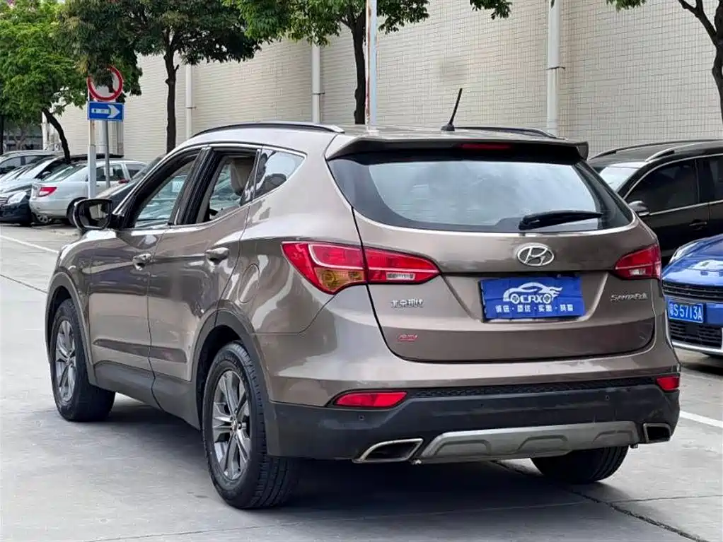 Santa Fe 2.4 L Auto 2 WD Intelligent