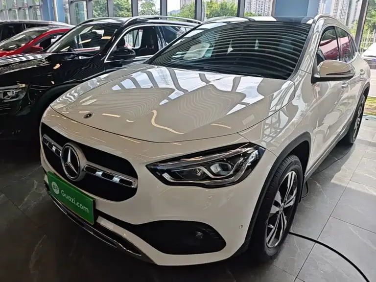 Mercedes-Benz GLA GLA 220