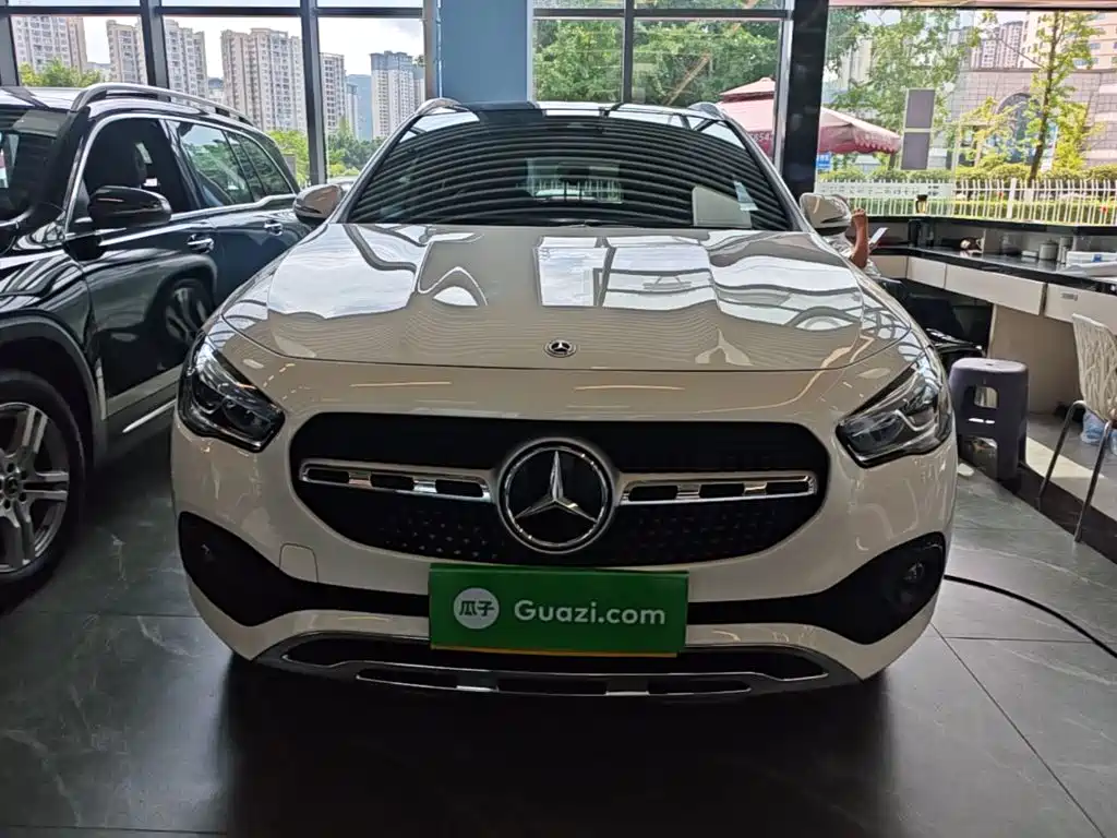 Mercedes-Benz GLA GLA 220