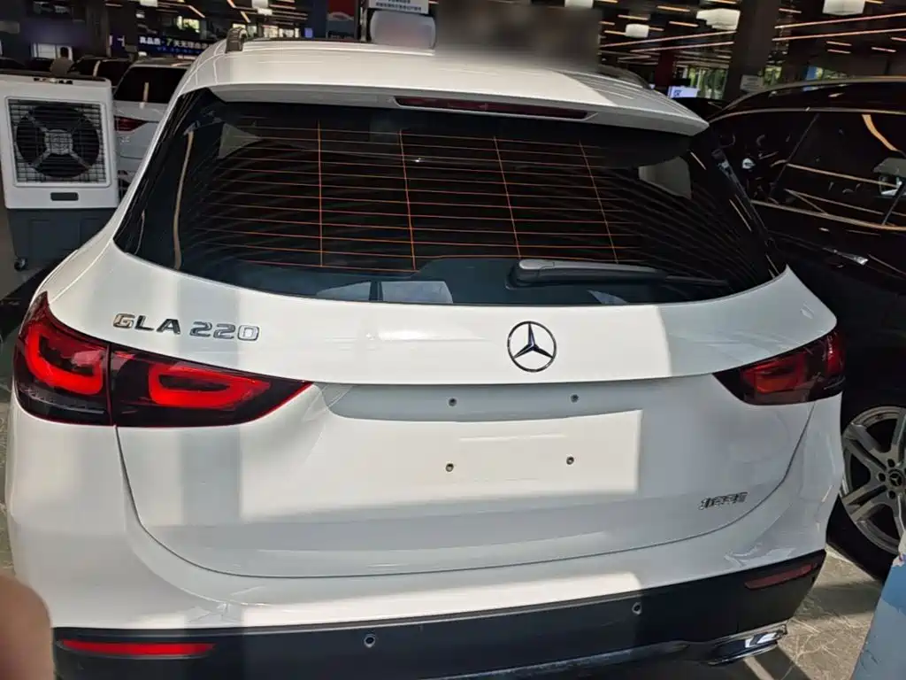 Mercedes-Benz GLA GLA 220