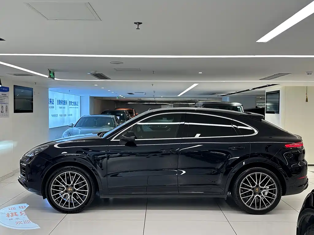 Cayenne Cayenne 2023款 Cayenne S Coupé 2.9 T 铂金版