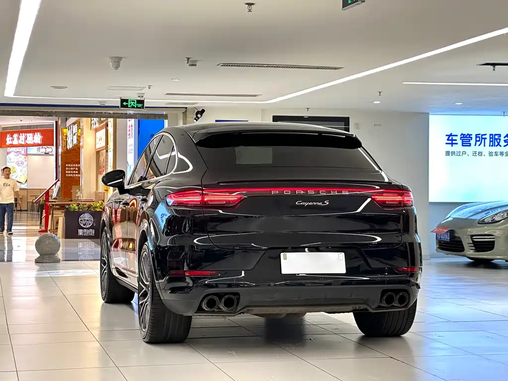 Cayenne Cayenne 2023款 Cayenne S Coupé 2.9 T 铂金版