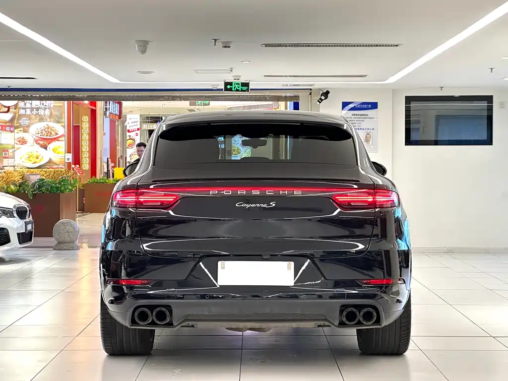 Cayenne Cayenne 2023款 Cayenne S Coupé 2.9 T 铂金版