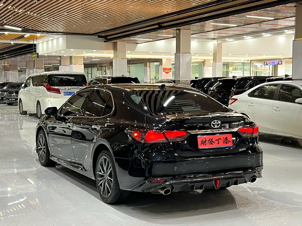 Camry 2.5 G Luxury