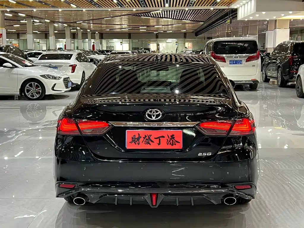Camry 2.5 G Luxury