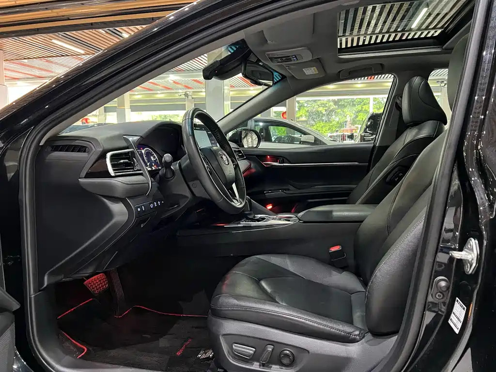 Camry 2.5 G Luxury