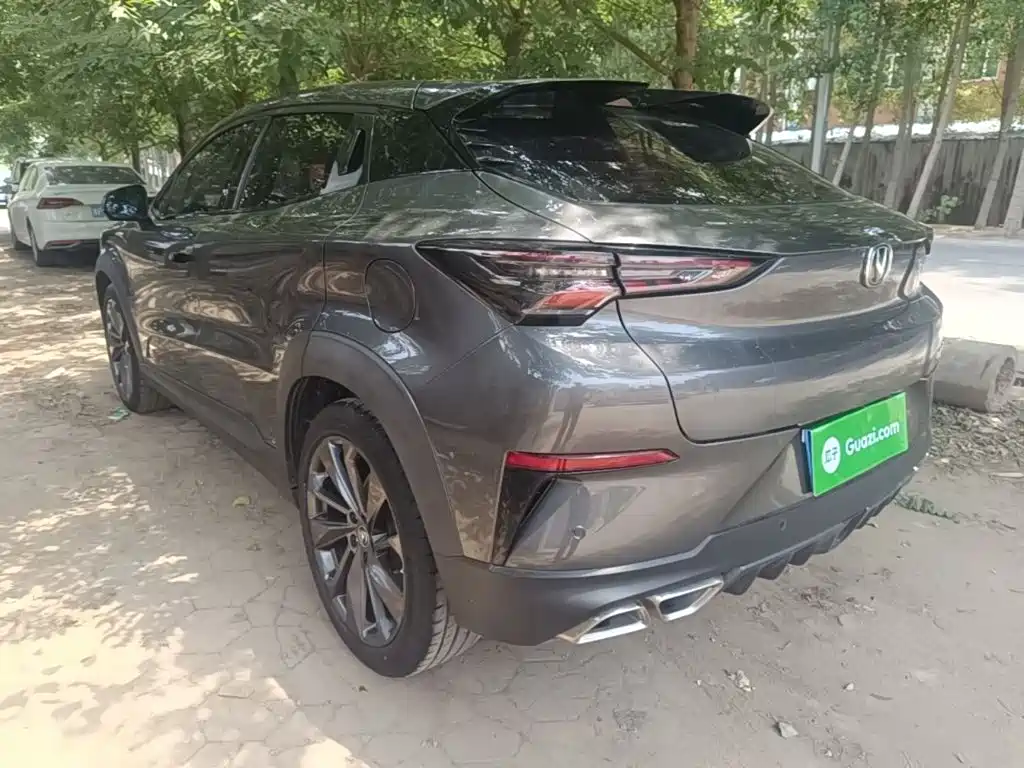 Changan UNI-T 1.5 T Distinguished