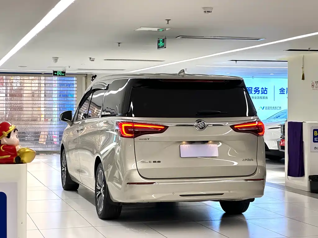 Buick GL8 ES LaCrosse 653 T Luxury