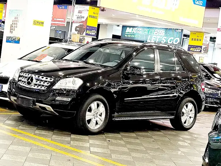 Mercedes-Benz M-Class ML 300 4 MATIC