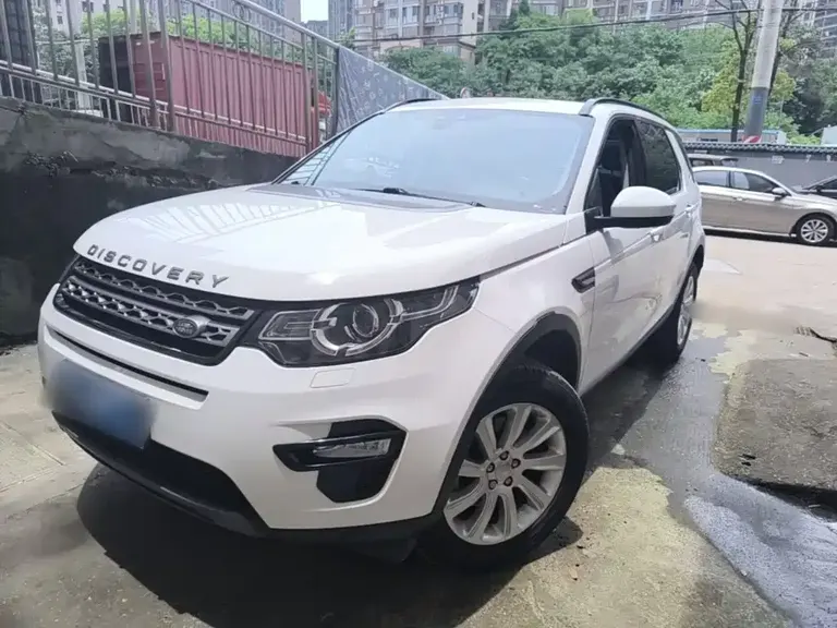 Land Rover Discovery Sport 2.0 T SE