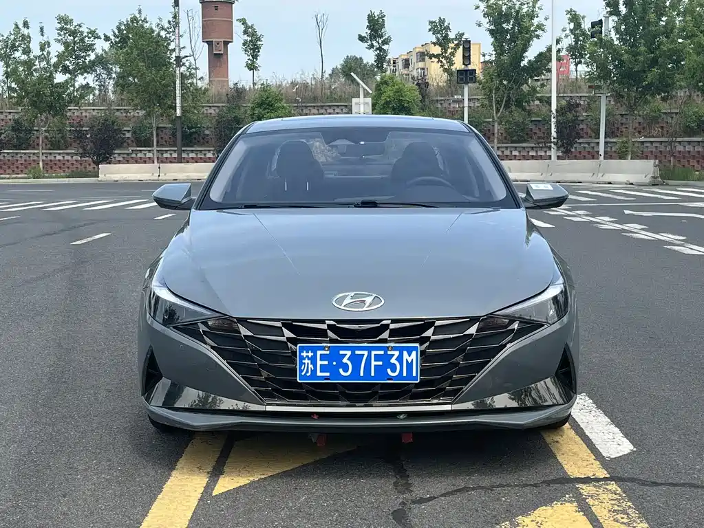 Elantra 1.5 L CVT LUX Distinguished