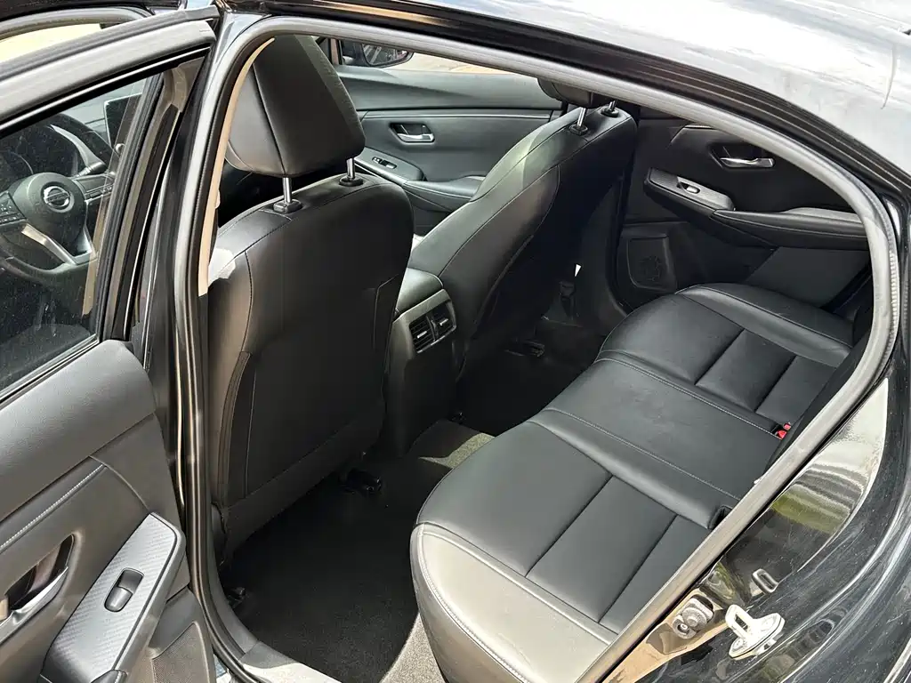 Sylphy 1.6 L XL CVT Joy