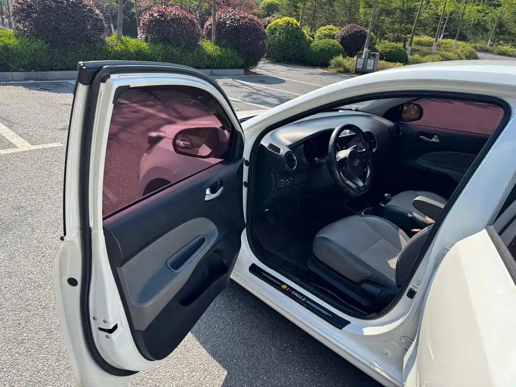Kia K2 起亚K2 2019款 三厢 1.4 L MT GL 国V