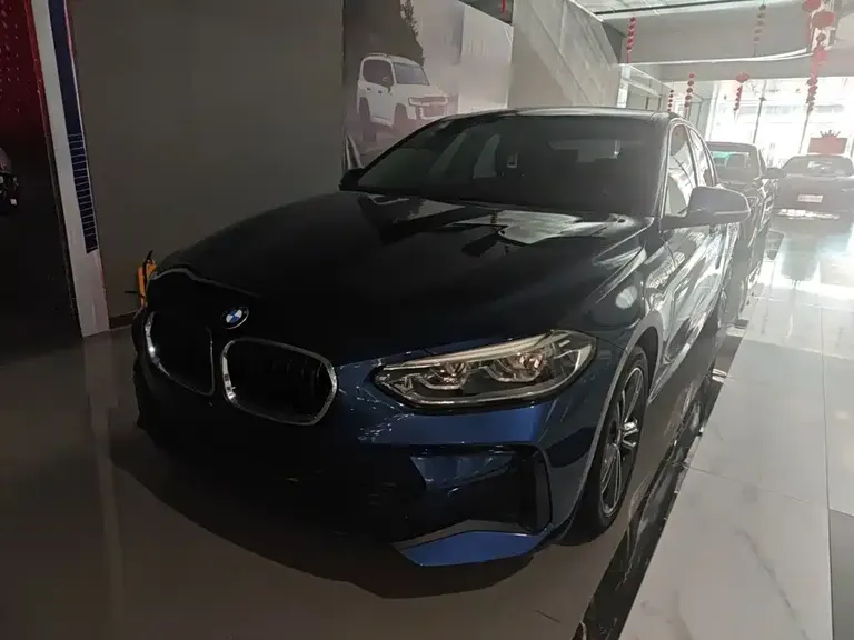 BMW 1 Series Facelift 120 i M Sport