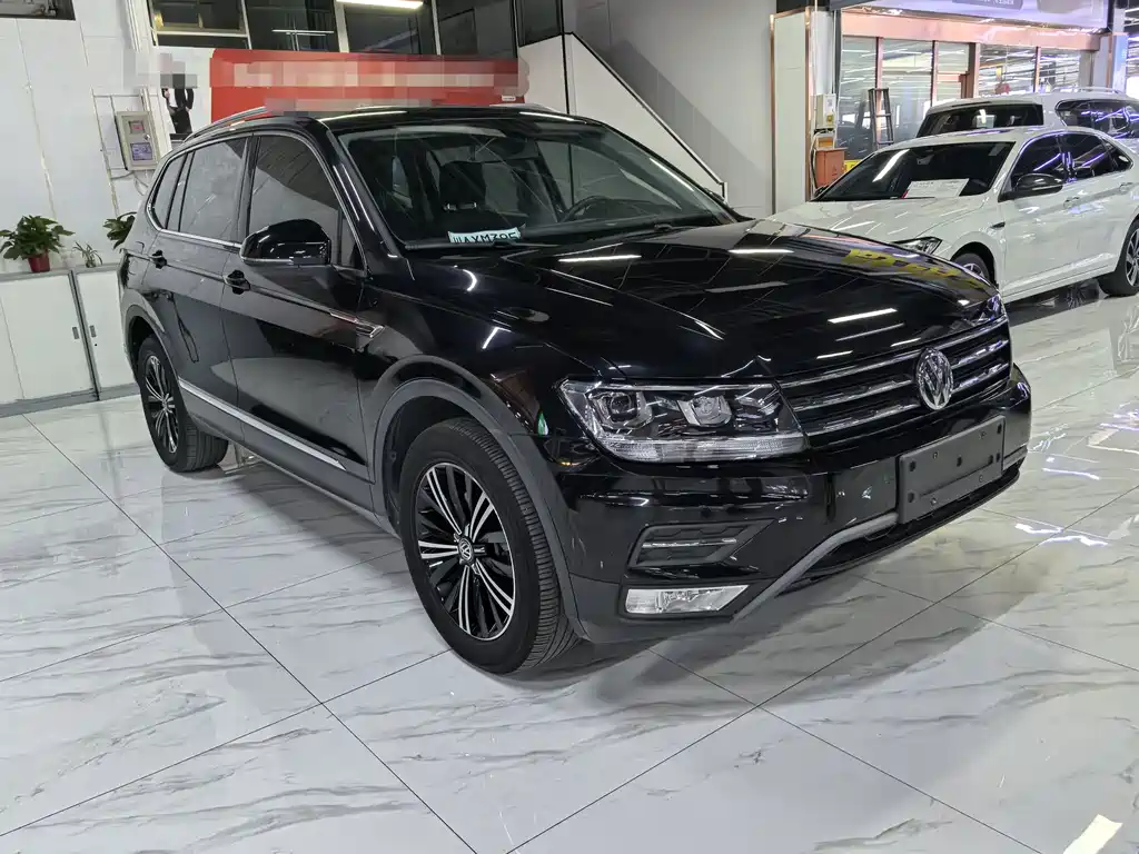 Tiguan L 330 TSI Auto 2 WD Panoramic Comfort CN-VI