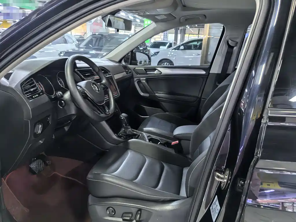 Tiguan L 330 TSI Auto 2 WD Panoramic Comfort CN-VI