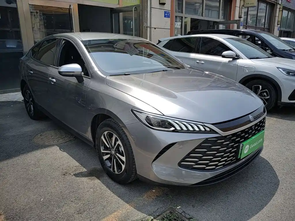 Qin PLUS DM-i Smart Drive 128 KM Progressive