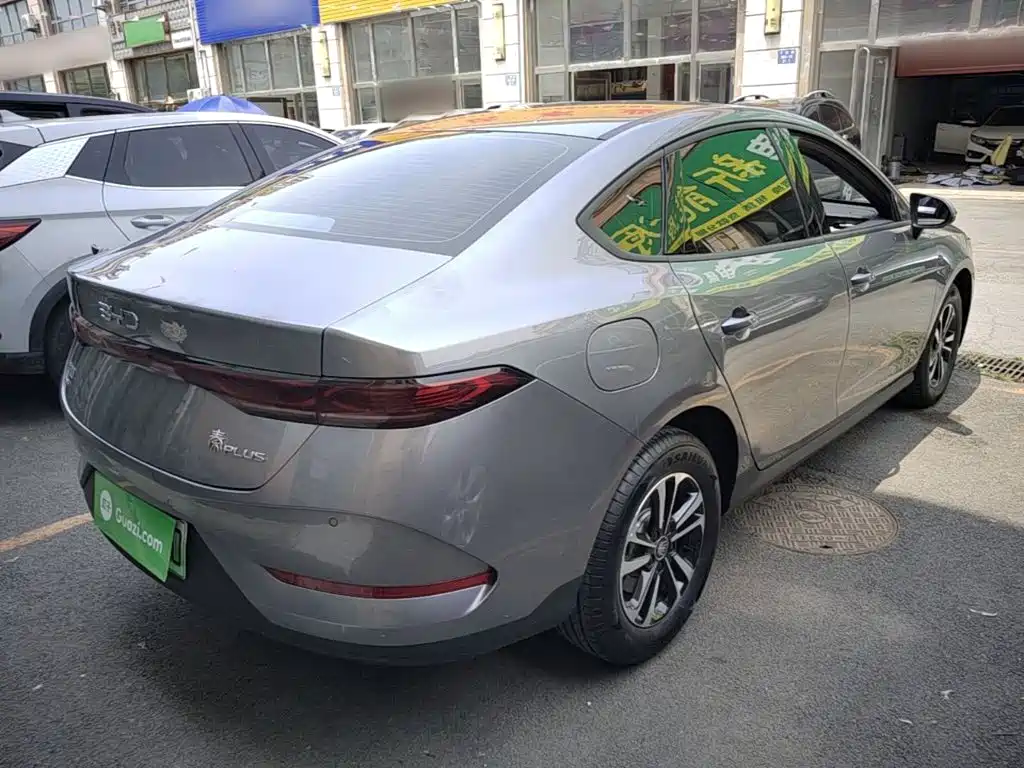 Qin PLUS DM-i Smart Drive 128 KM Progressive
