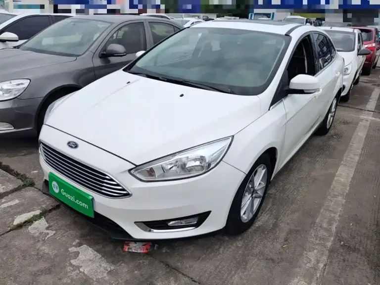 Ford Focus Sedan EcoBoost 180 Auto Elite
