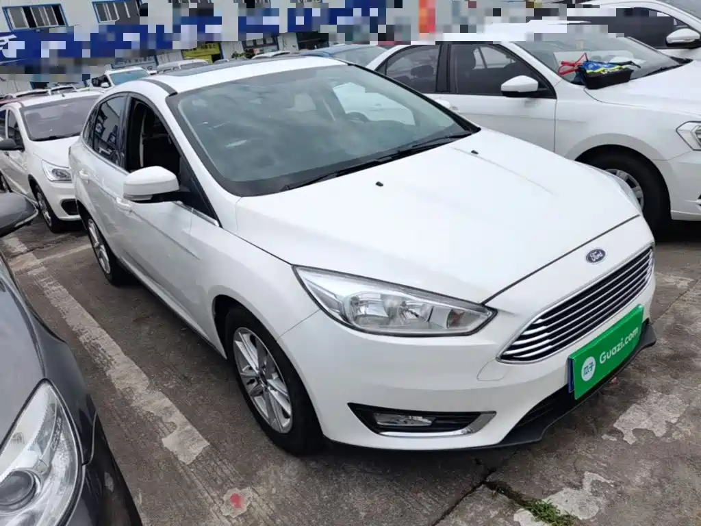 Focus Sedan EcoBoost 180 Auto Elite