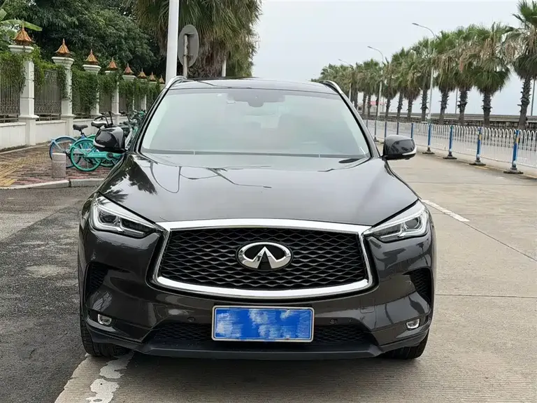 Infiniti QX50 2.0 T 4 WD Elite