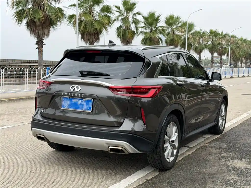 Infiniti QX50 2.0 T 4 WD Elite