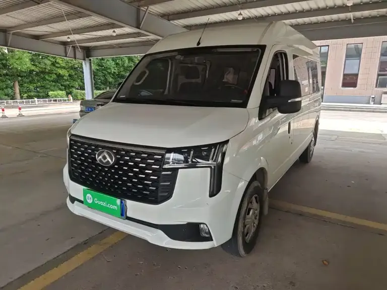 Maxus Xintu V80 新途V80 2024款 傲运通 6 MT 长轴中顶127 Ps 6/7/8/9座