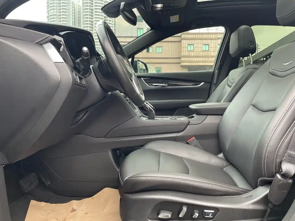Cadillac XT5 2.0 T 4 WD Luxury