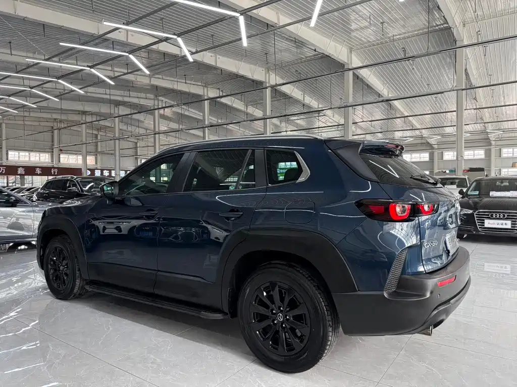 Mazda CX-50 2.0 L