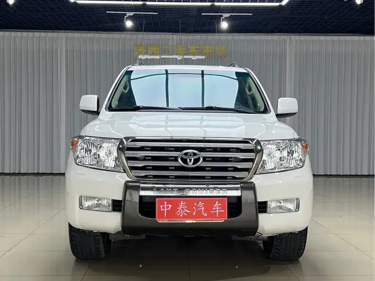 Toyota Land Cruiser 4.7 L Auto VX-R