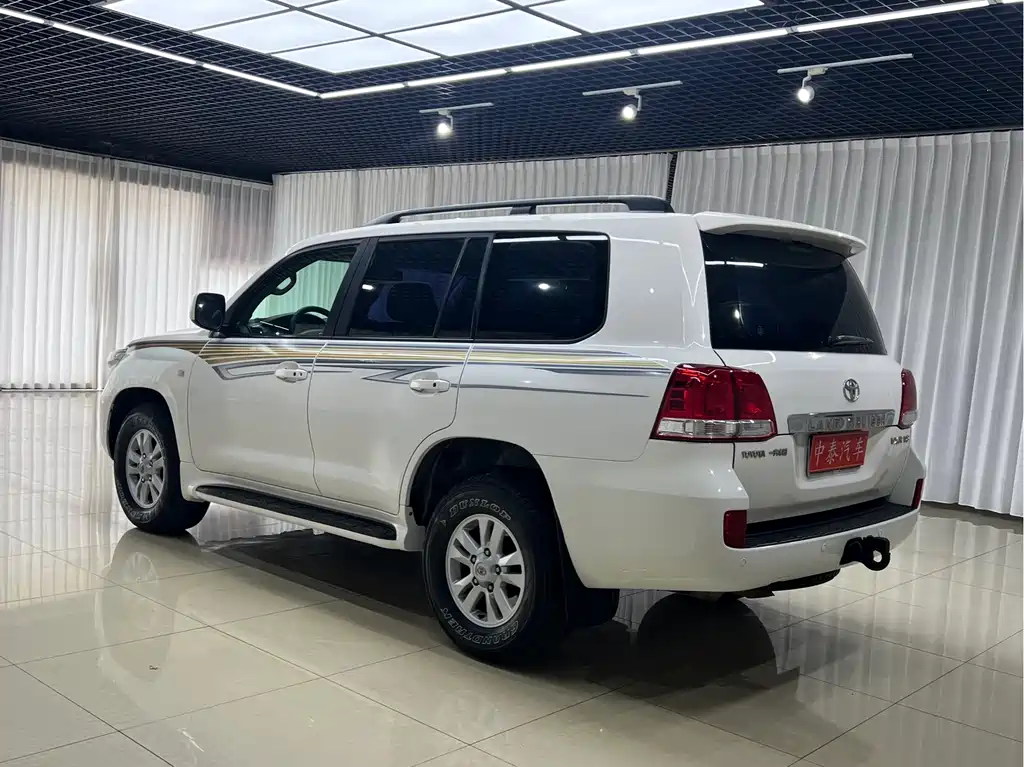 Land Cruiser 4.7 L Auto VX-R