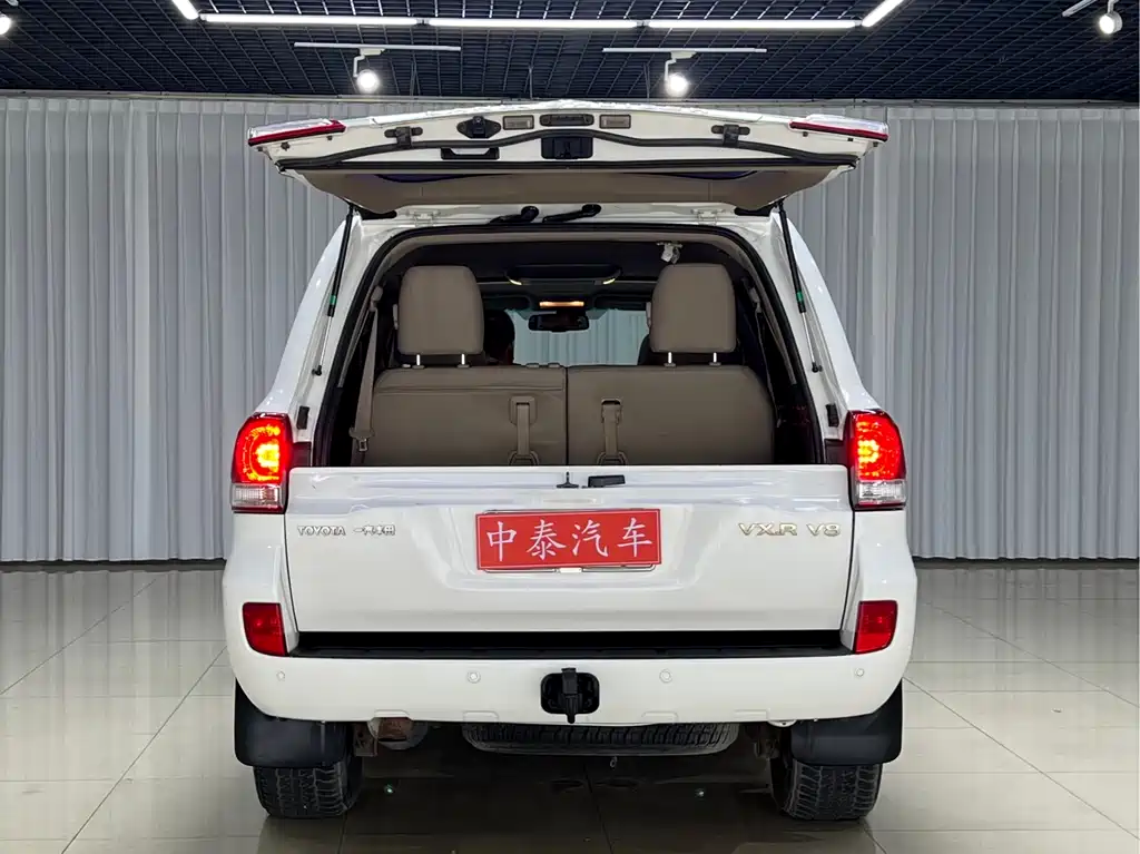 Land Cruiser 4.7 L Auto VX-R