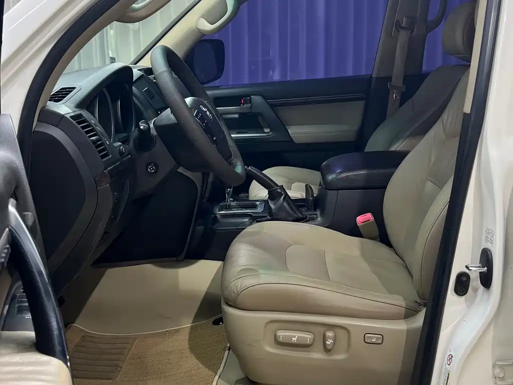 Land Cruiser 4.7 L Auto VX-R