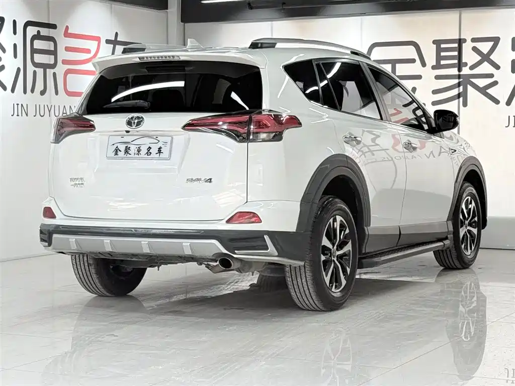 RAV4 2.0 L CVT 2 WD Style X