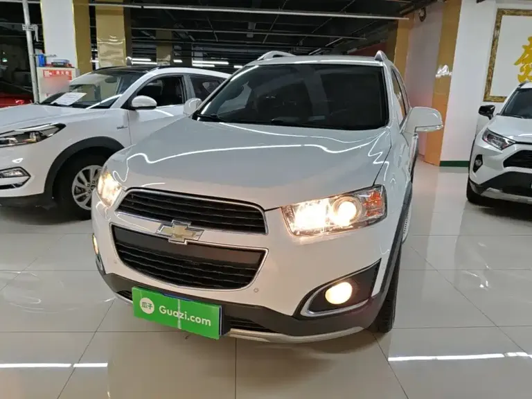 Chevrolet Captiva 2.4 L 4 WD Flagship 7-seat