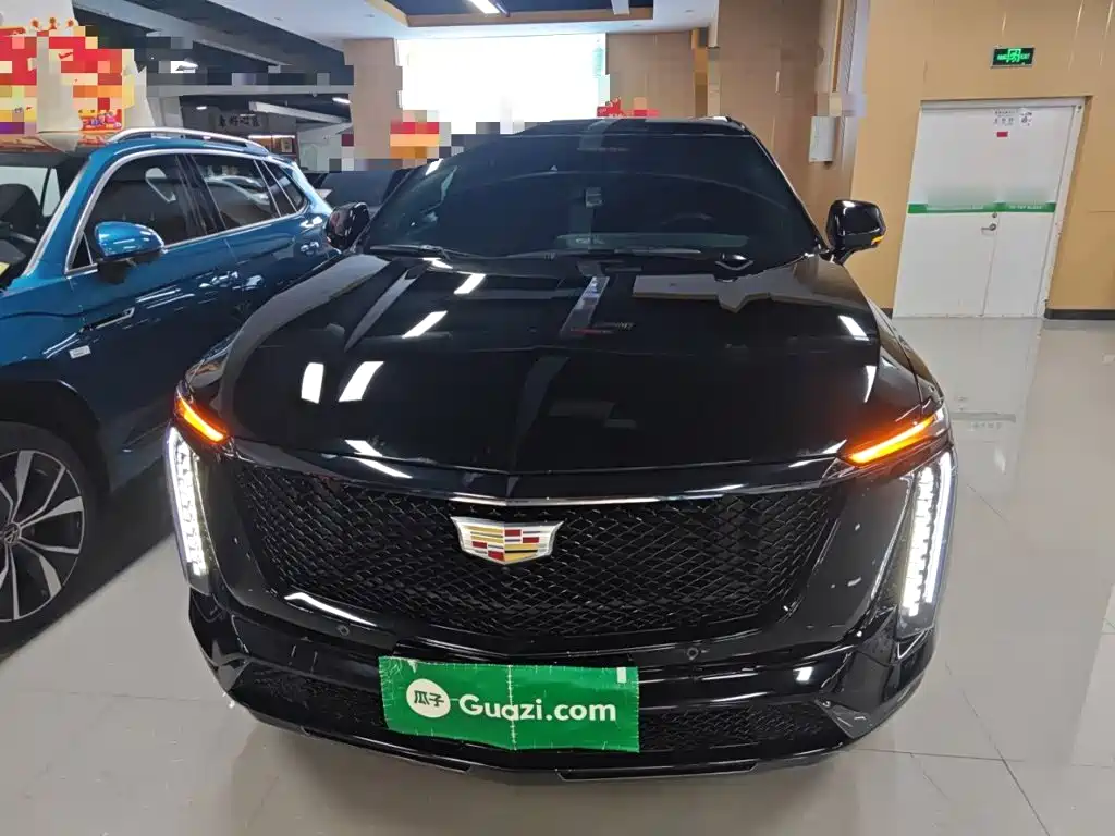 Cadillac XT5 2.0 T Distinguished