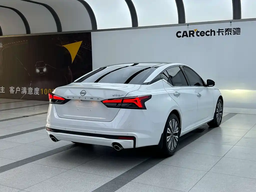 Teana 2.0 L XL-TLS Joy